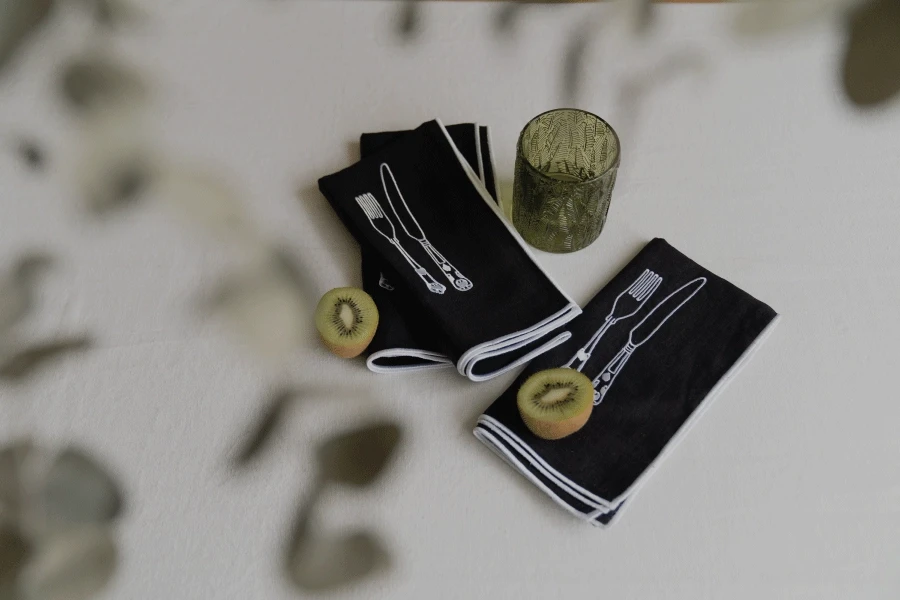 Çatal- Bıçak Nakışlı 2li Siyah Ham Keten Peçete