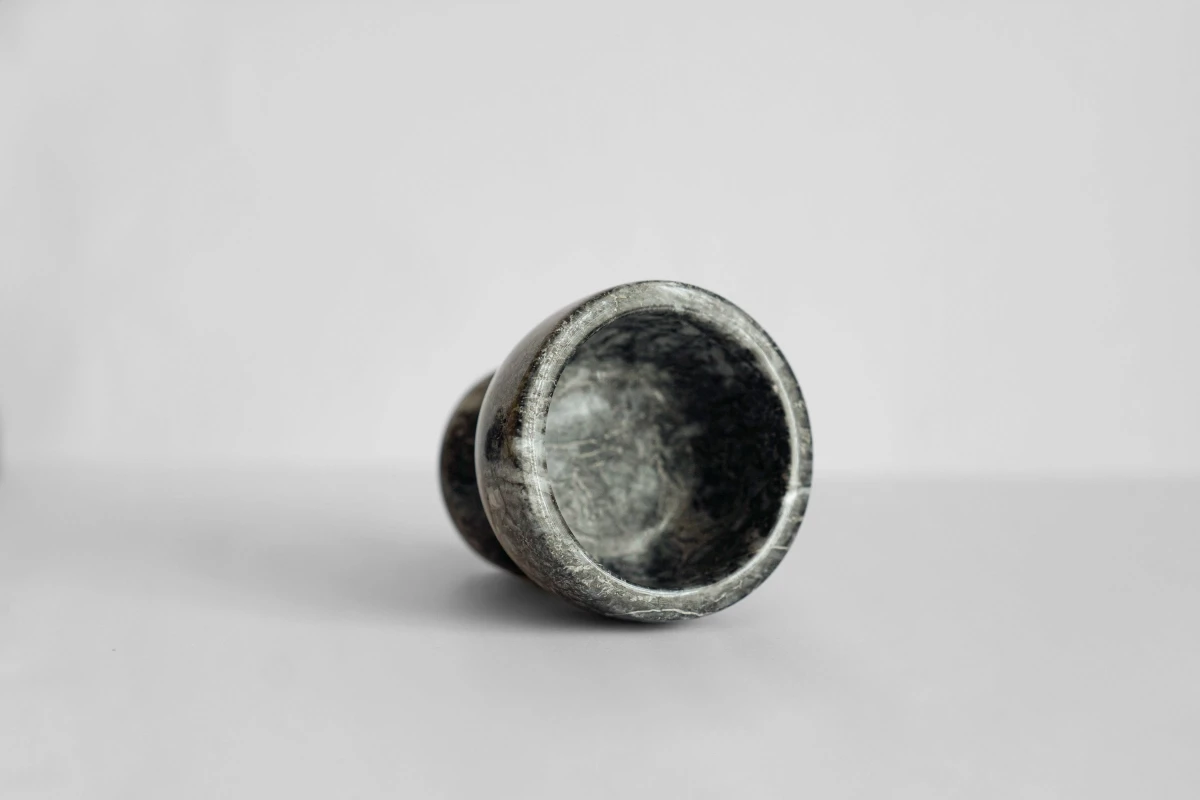 Deep Antrasit Mermer Ayaklı Kase