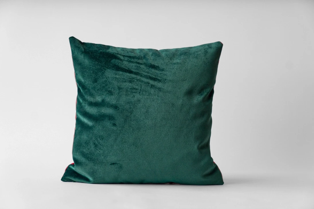 Yeşil-Pembe Çift Taraflı Kadife Kırlent Kılıfı